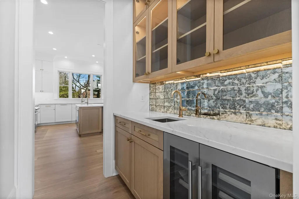26 Overhill Road Scarsdale NY 10583