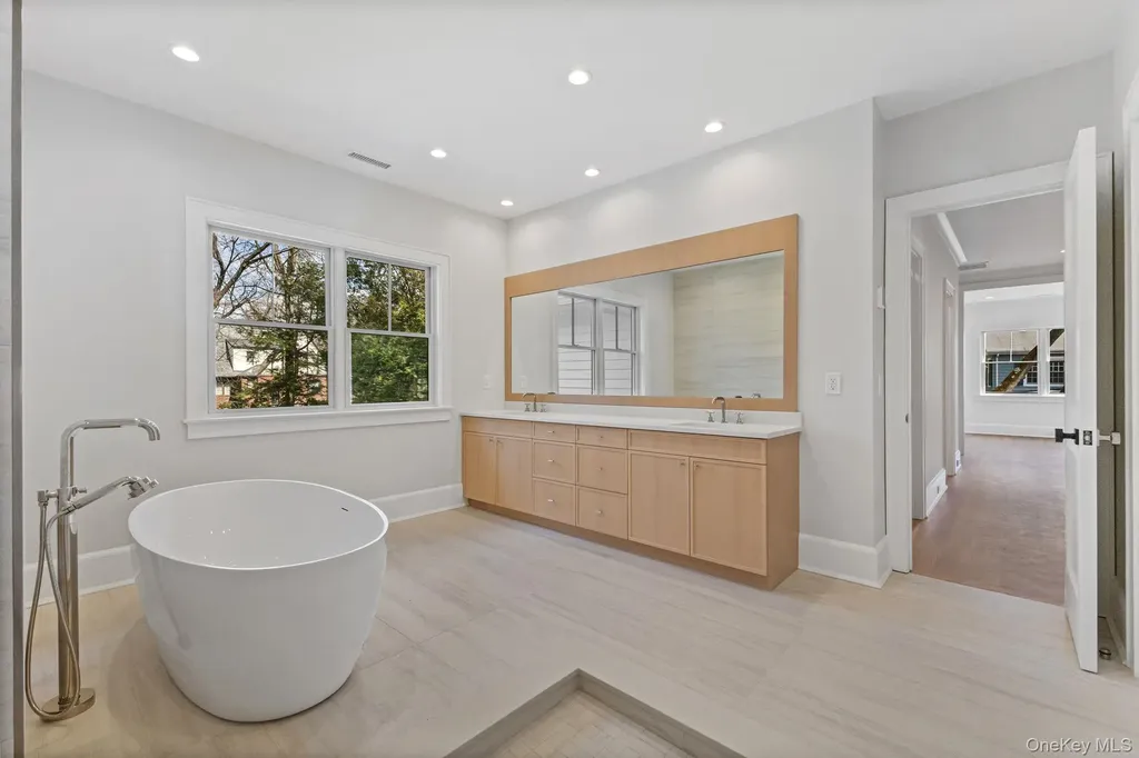 26 Overhill Road Scarsdale NY 10583