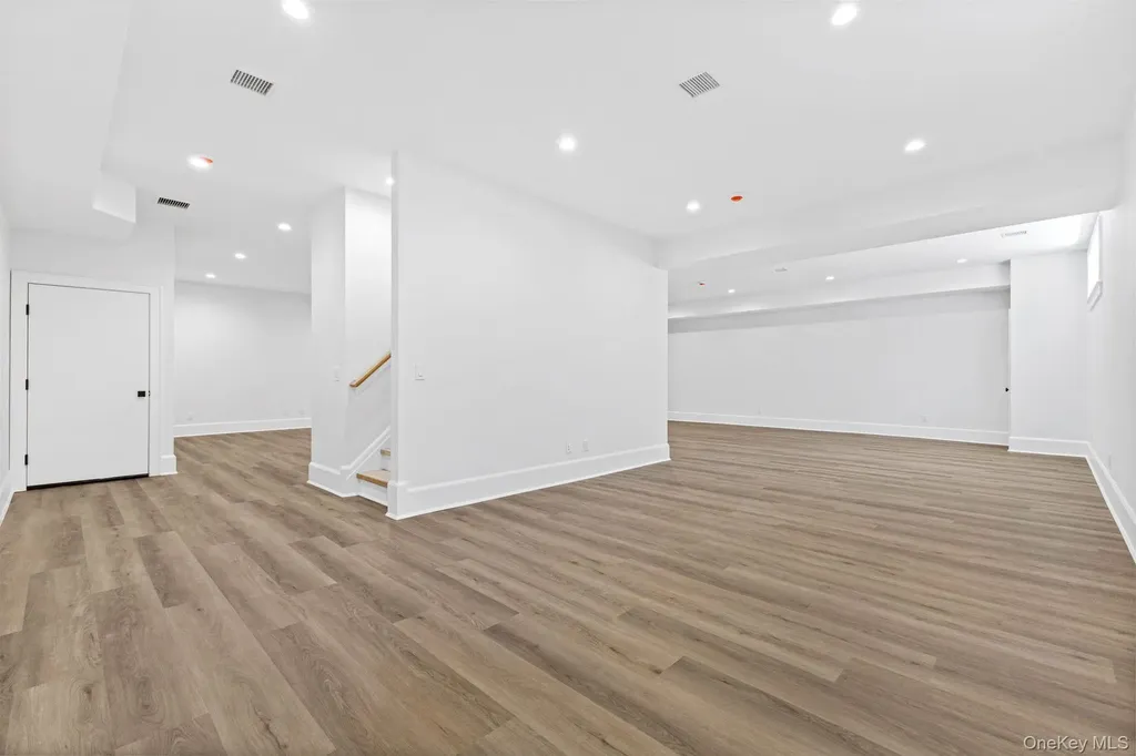 26 Overhill Road Scarsdale NY 10583