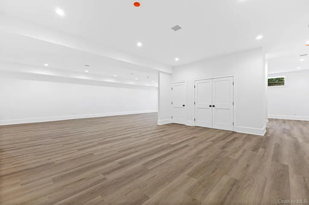 26 Overhill Road Scarsdale NY 10583