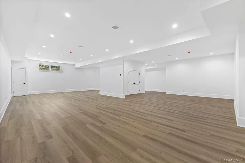 26 Overhill Road Scarsdale NY 10583