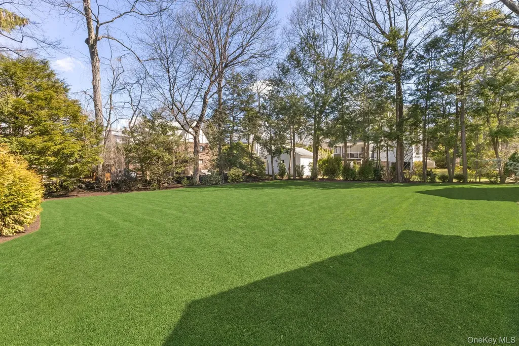 26 Overhill Road Scarsdale NY 10583