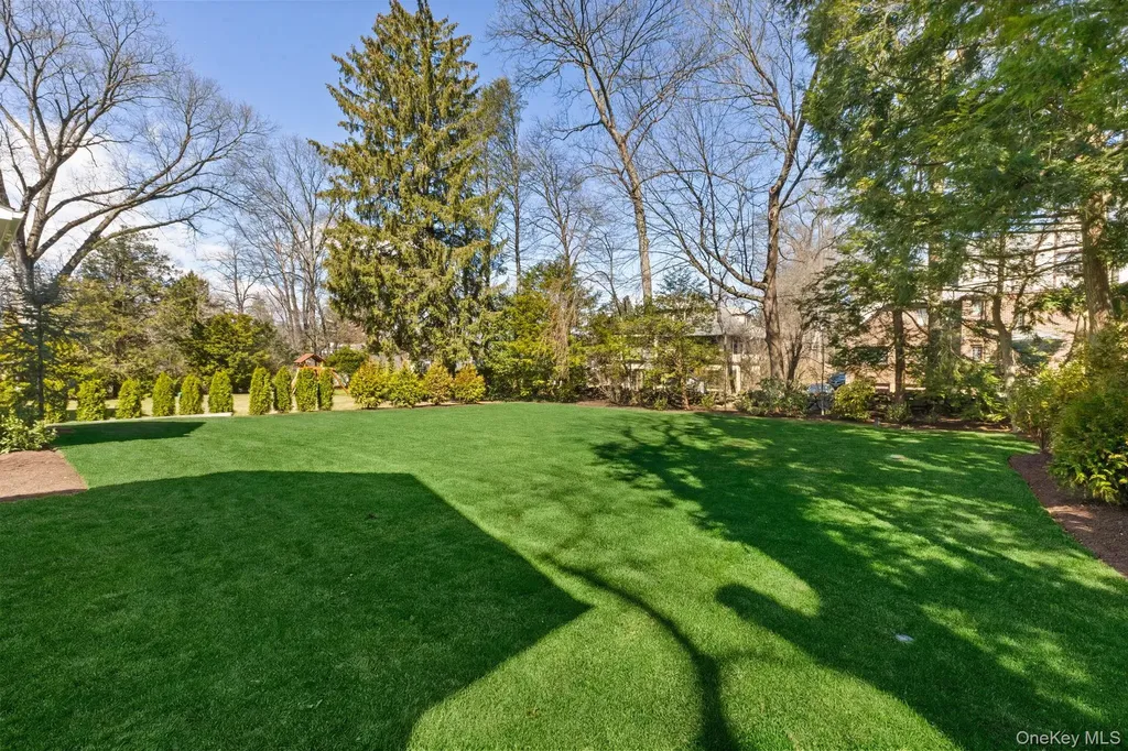 26 Overhill Road Scarsdale NY 10583