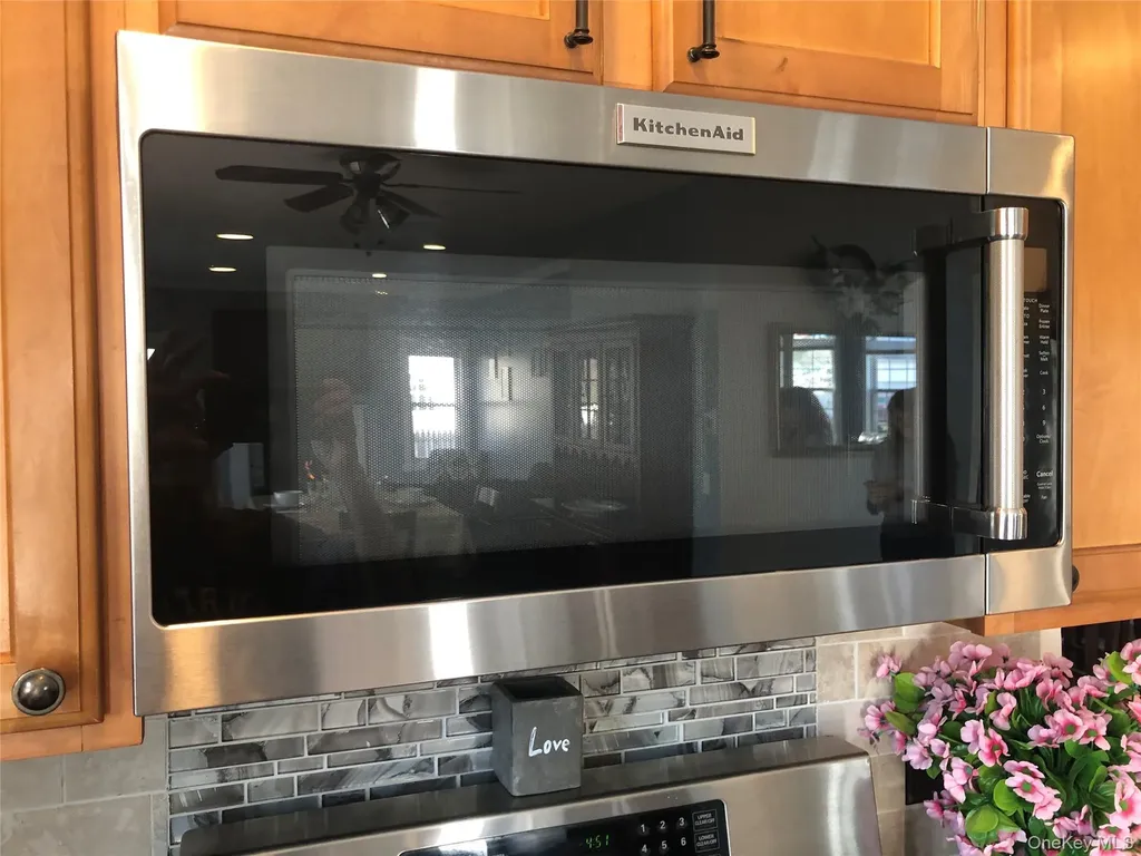 10 Debron Court Centereach NY 11720