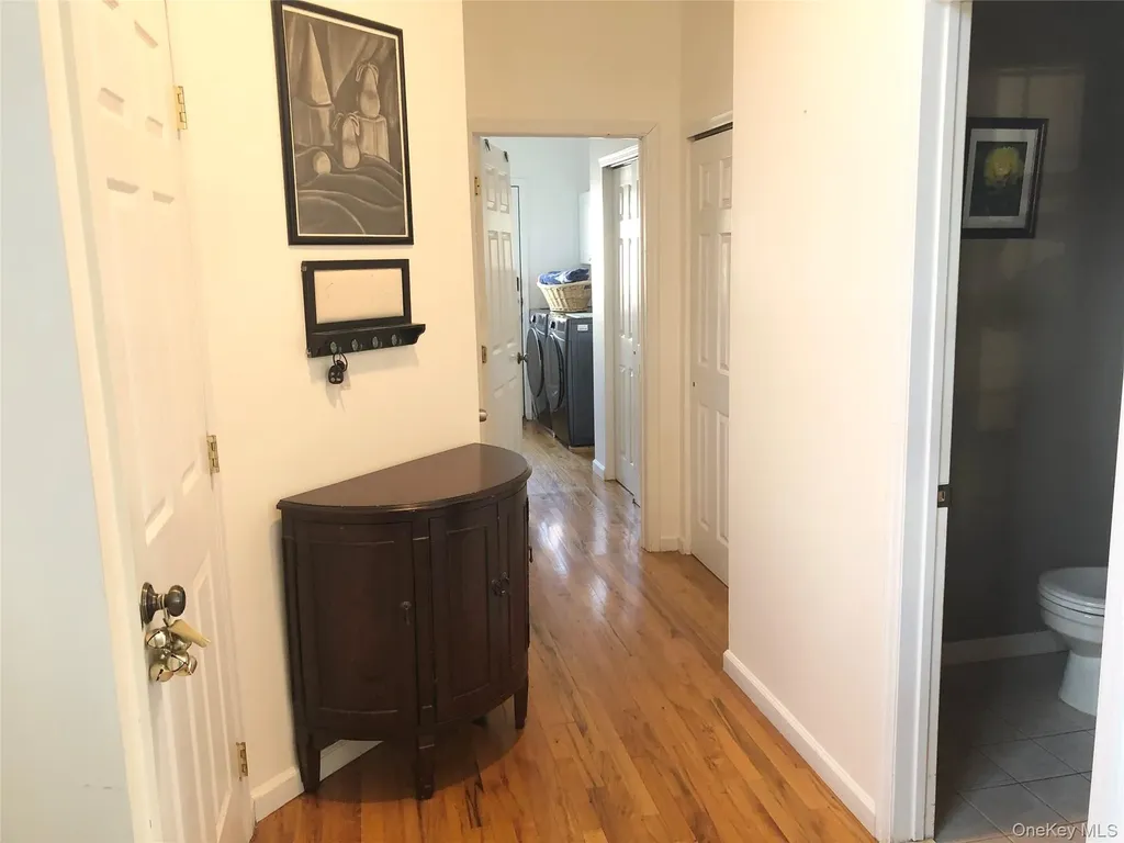 10 Debron Court Centereach NY 11720