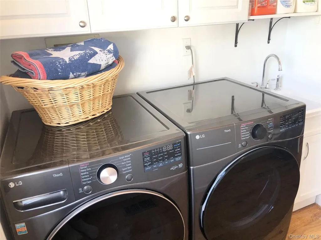 10 Debron Court Centereach NY 11720