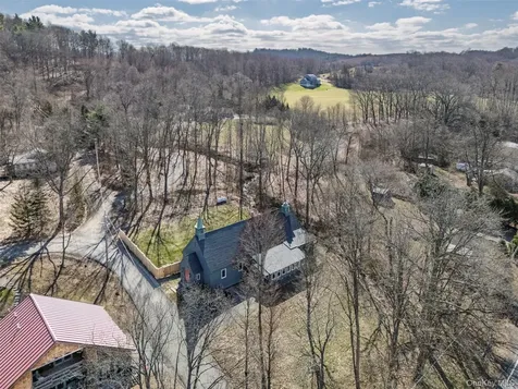 8 Chapel Drive Chatham NY 12184