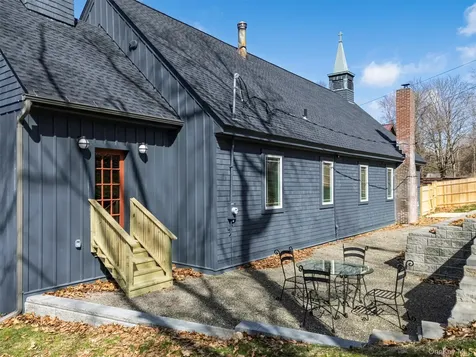 8 Chapel Drive Chatham NY 12184