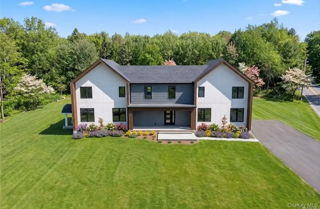 14 Warwick Isle Boulevard Pine Island NY 10969