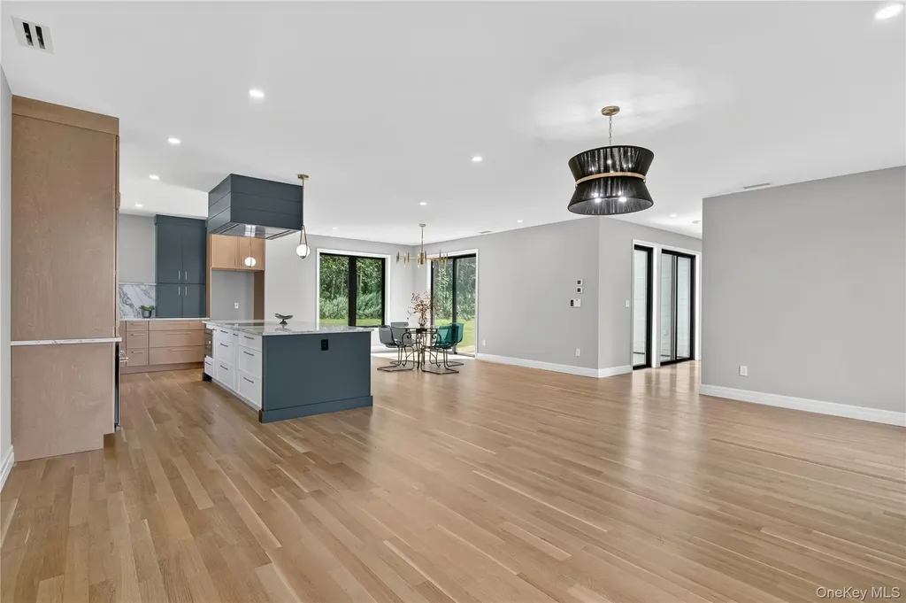 14 Warwick Isle Boulevard Pine Island NY 10969