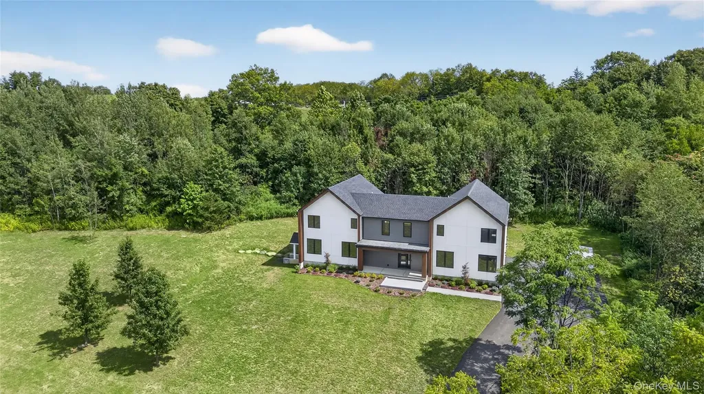 14 Warwick Isle Boulevard Pine Island NY 10969