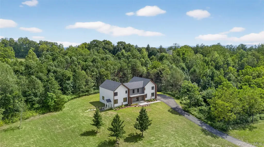 14 Warwick Isle Boulevard Pine Island NY 10969