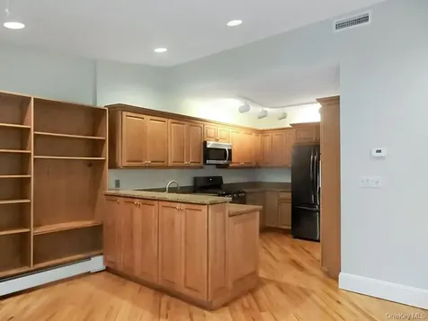 218 Carroll Avenue Mamaroneck NY 10543