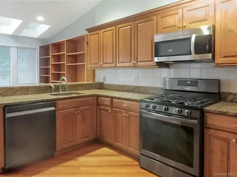 218 Carroll Avenue Mamaroneck NY 10543