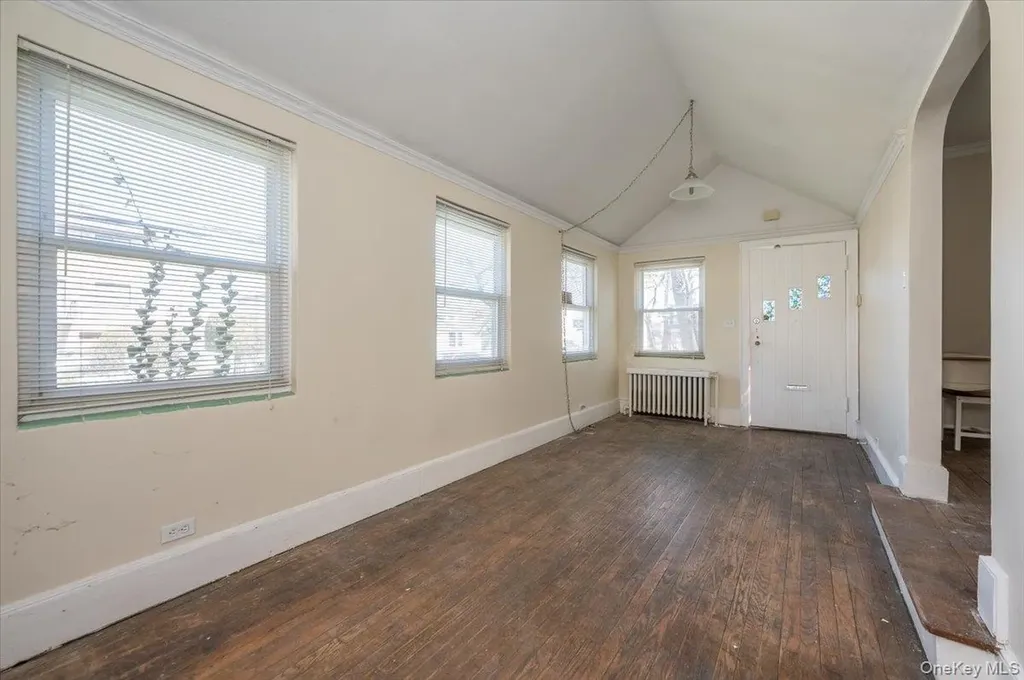 3162 Miles Avenue Bronx NY 10465