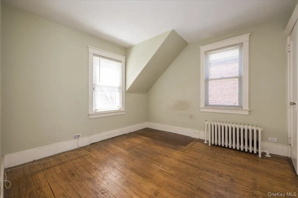 3162 Miles Avenue Bronx NY 10465