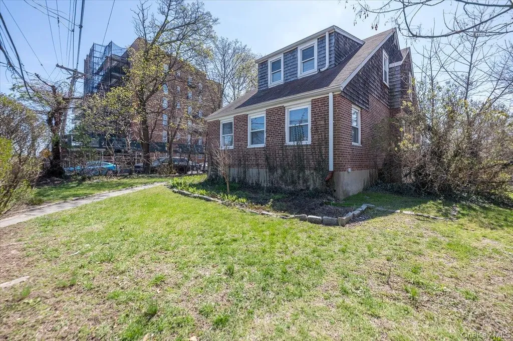 3162 Miles Avenue Bronx NY 10465