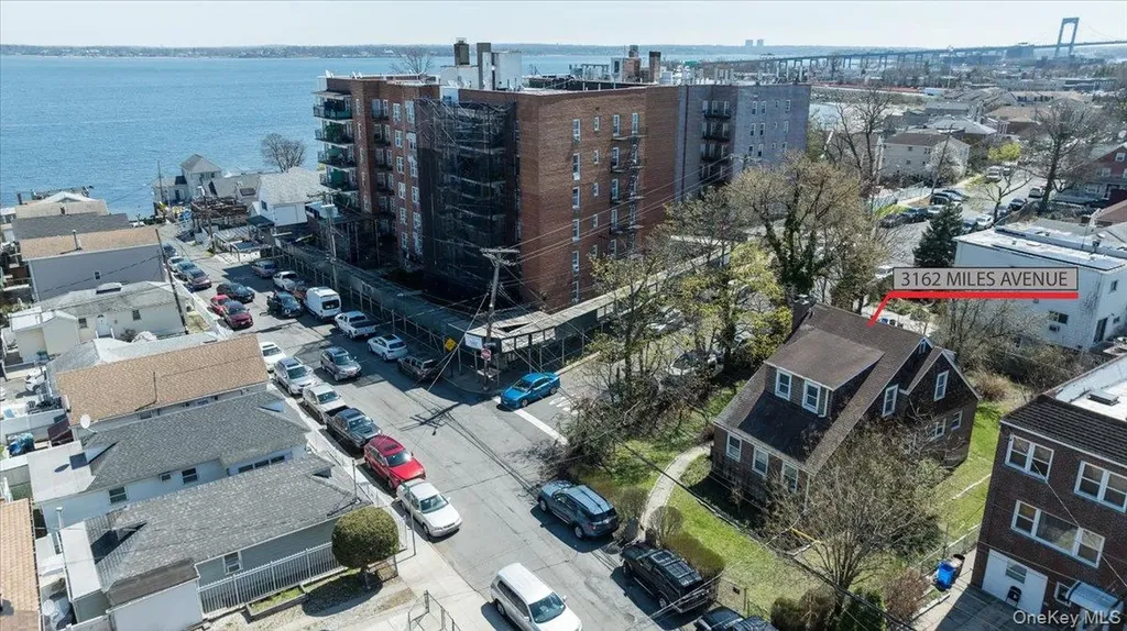 3162 Miles Avenue Bronx NY 10465