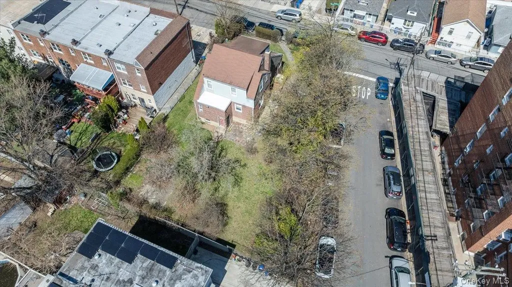 3162 Miles Avenue Bronx NY 10465