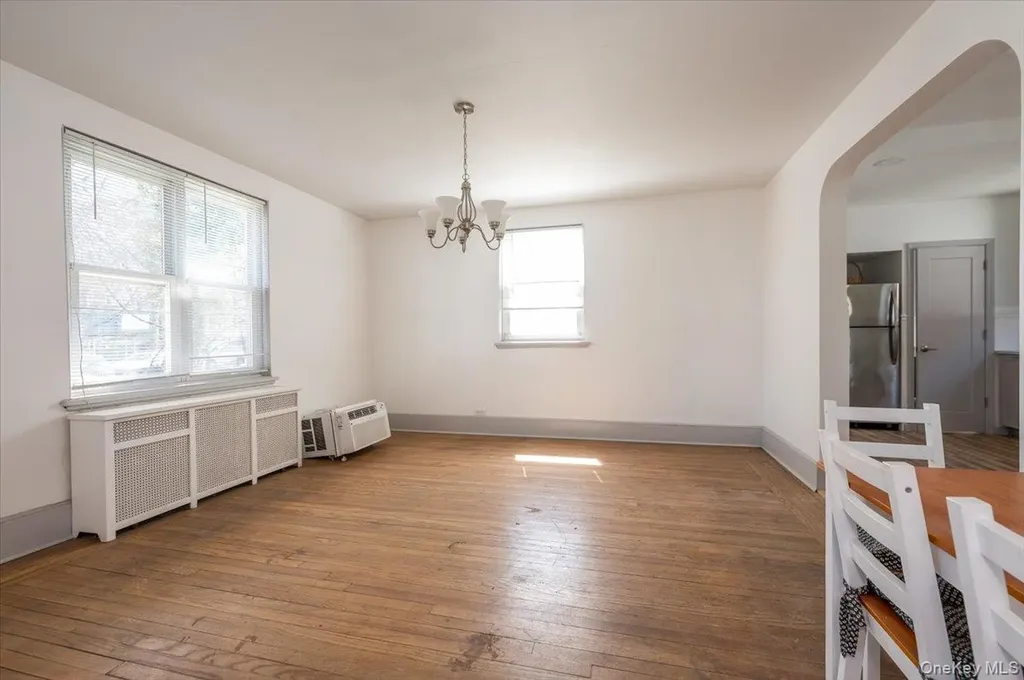 3162 Miles Avenue Bronx NY 10465