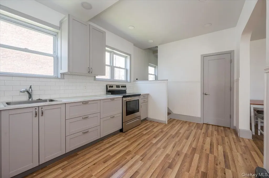 3162 Miles Avenue Bronx NY 10465