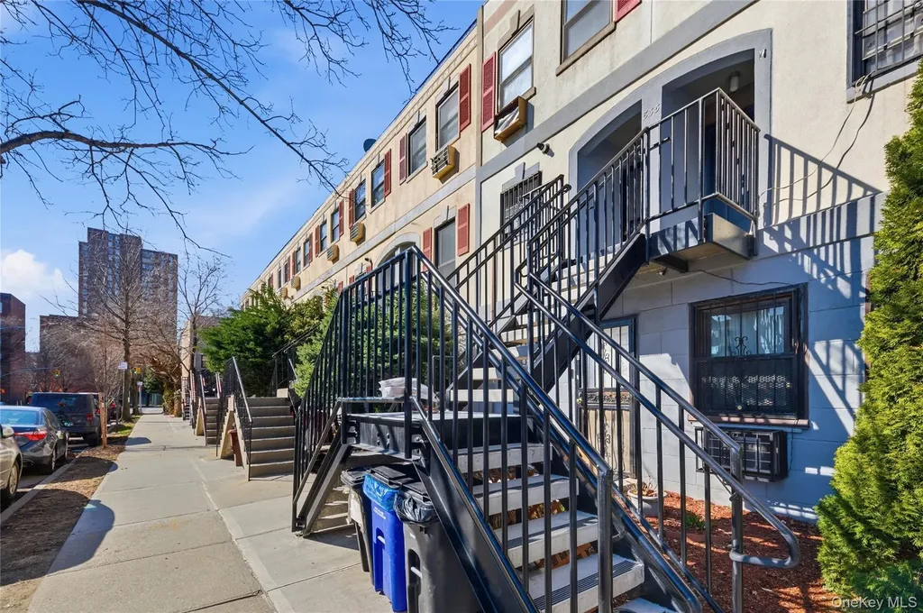 835 Underhill Avenue Bronx NY 10473