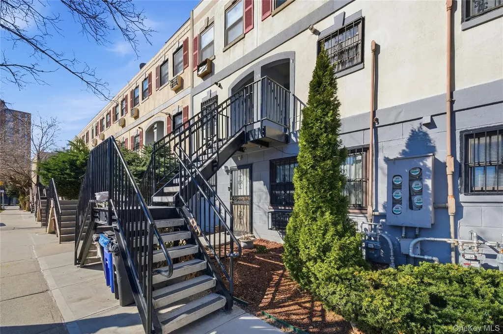 835 Underhill Avenue Bronx NY 10473