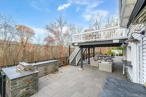 26 Hallocks Run Somers NY 10589
