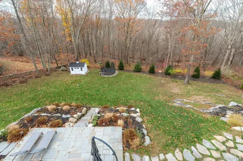26 Hallocks Run Somers NY 10589