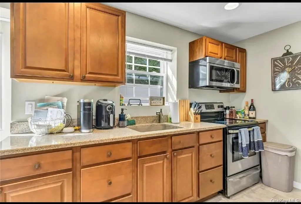 50 E Beach Promenade Lindenhurst NY 11757