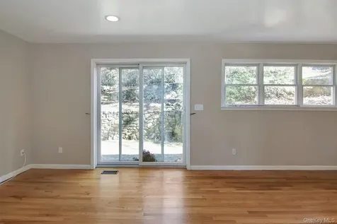 4 Manor Place White Plains NY 10605