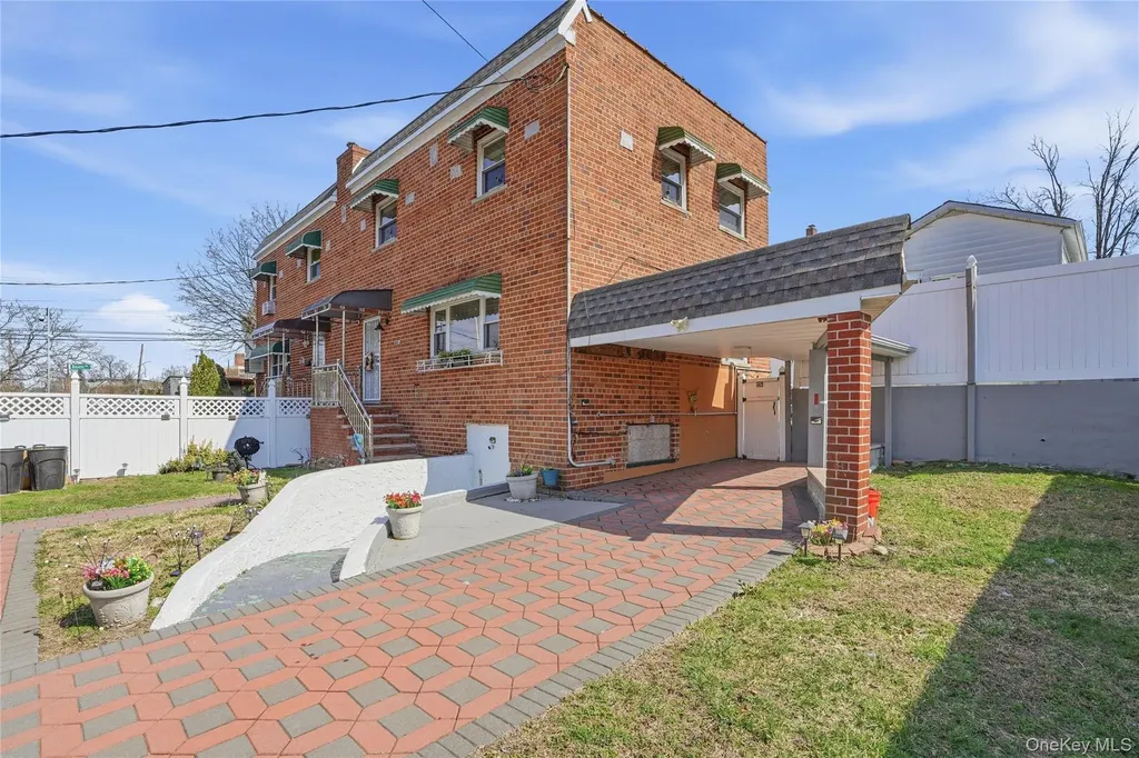 2866 Dewey Avenue Bronx NY 10465