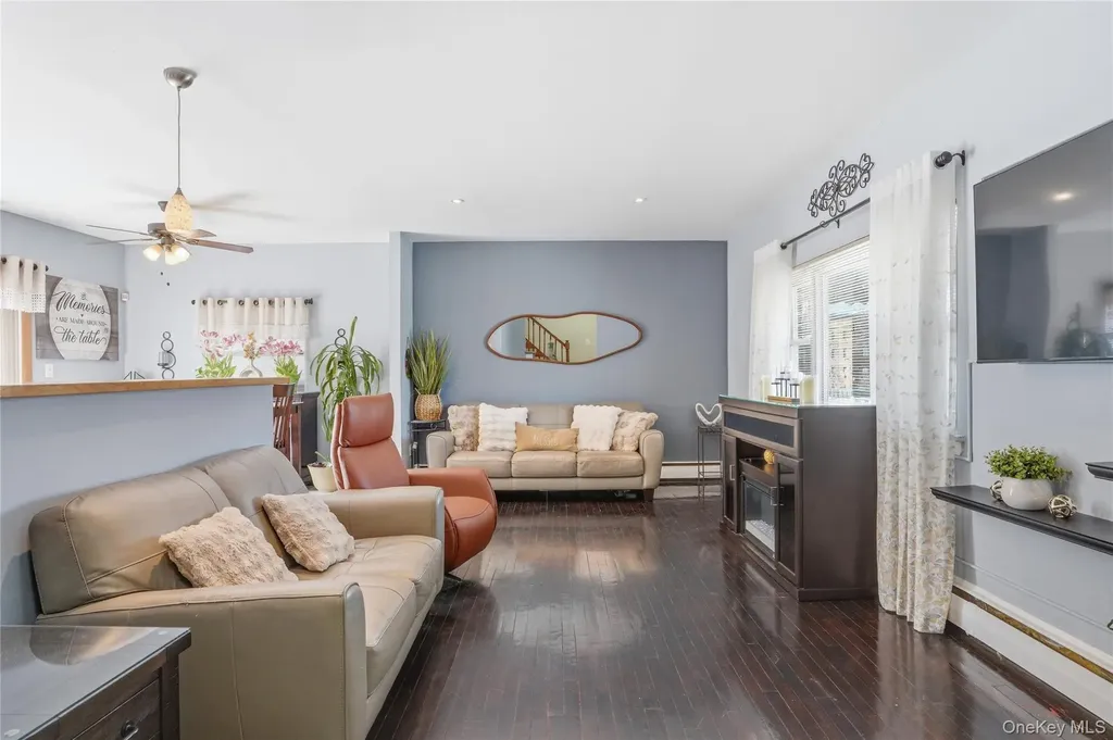 2866 Dewey Avenue Bronx NY 10465