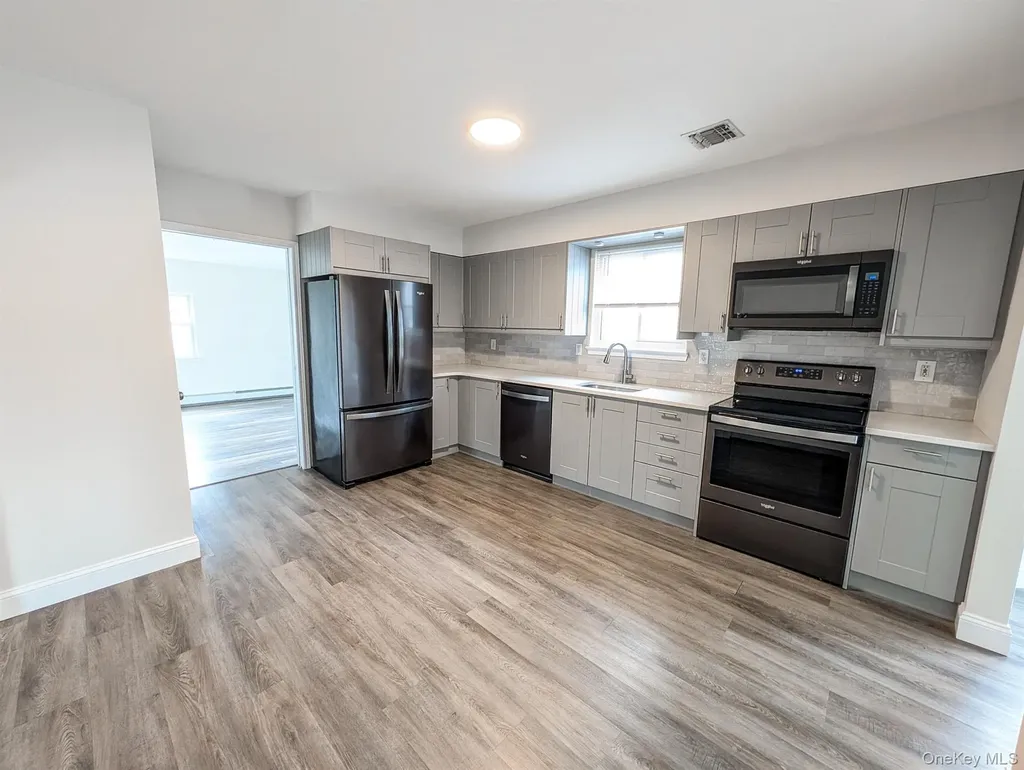41 Lama Drive Shirley NY 11967