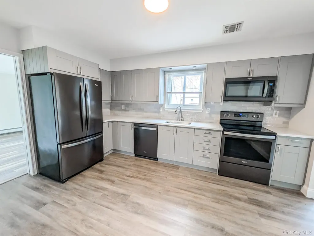 41 Lama Drive Shirley NY 11967