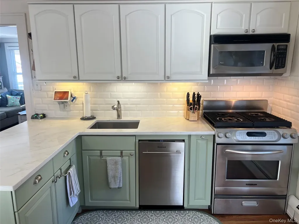 22 High Street Garnerville NY 10923
