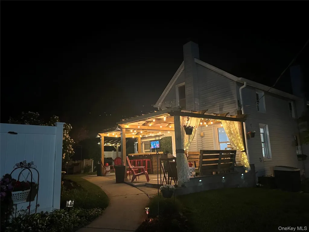 22 High Street Garnerville NY 10923