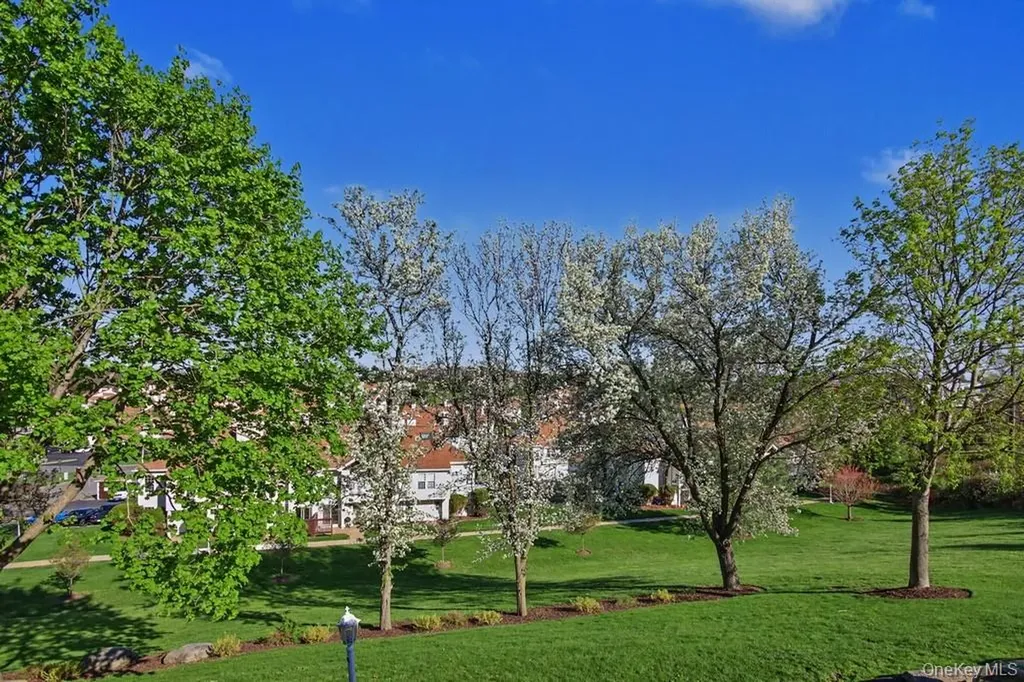 2323 Whispering Hills Chester NY 10918