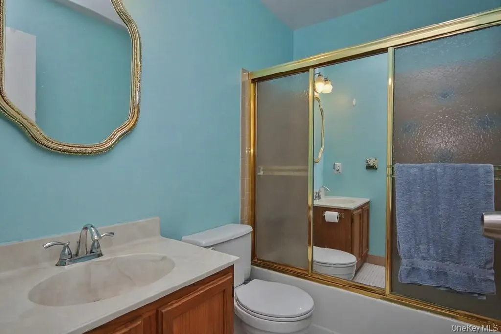 2323 Whispering Hills Chester NY 10918