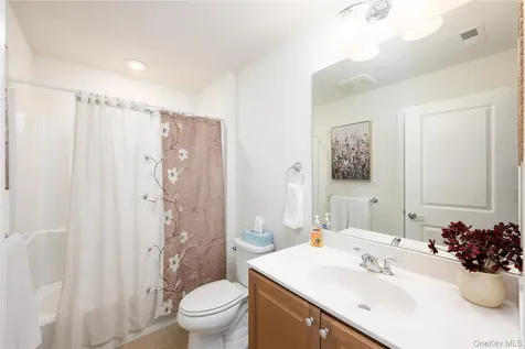 50 Stratford Lane Wappingers Falls NY 12590