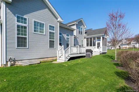 50 Stratford Lane Wappingers Falls NY 12590