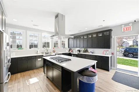 50 Stratford Lane Wappingers Falls NY 12590