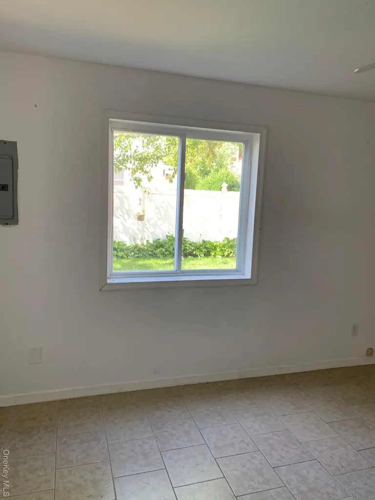 265 E Pine Street Long Beach NY 11561