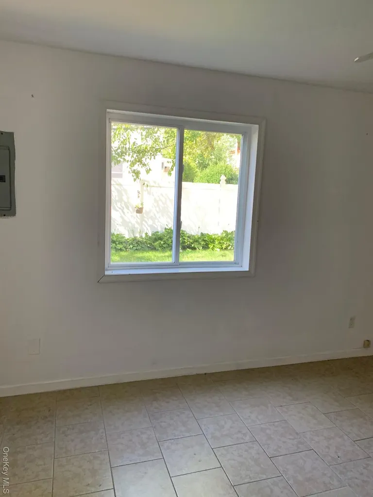 265 E Pine Street Long Beach NY 11561