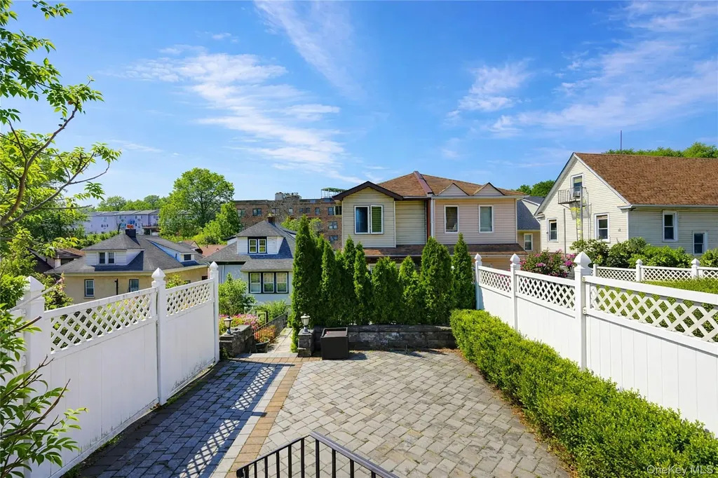 40 Creston Place Staten Island NY 10304