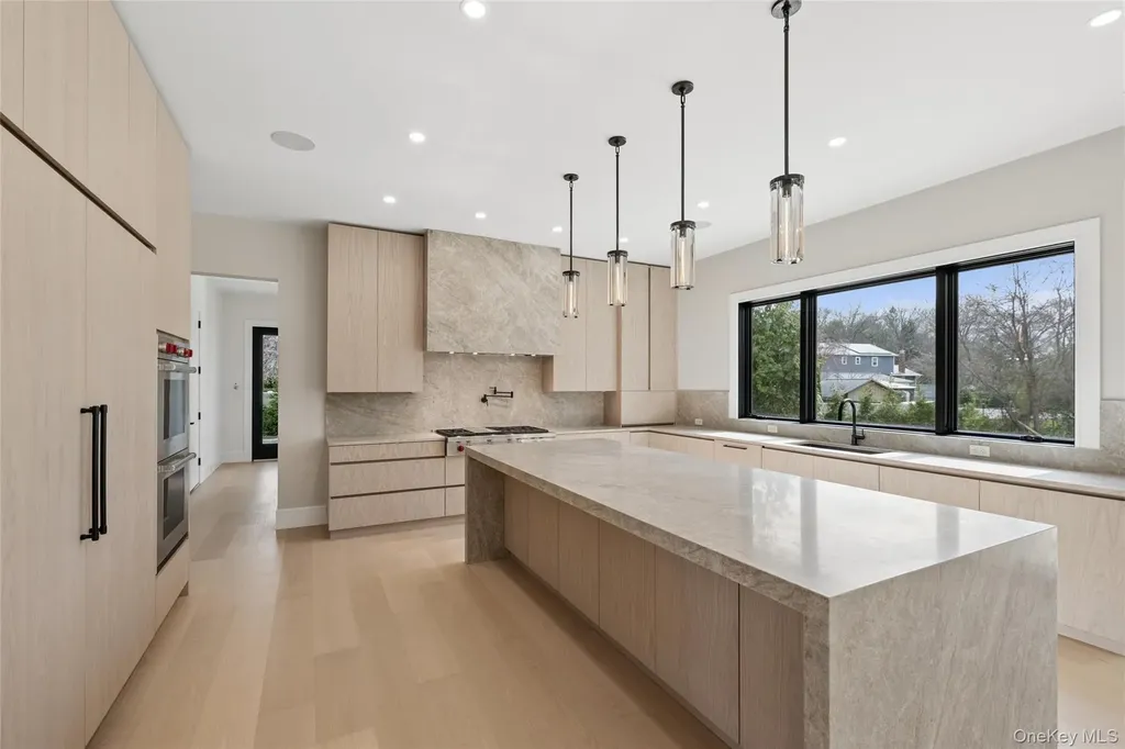 6 Highfield Drive Dix Hills NY 11746