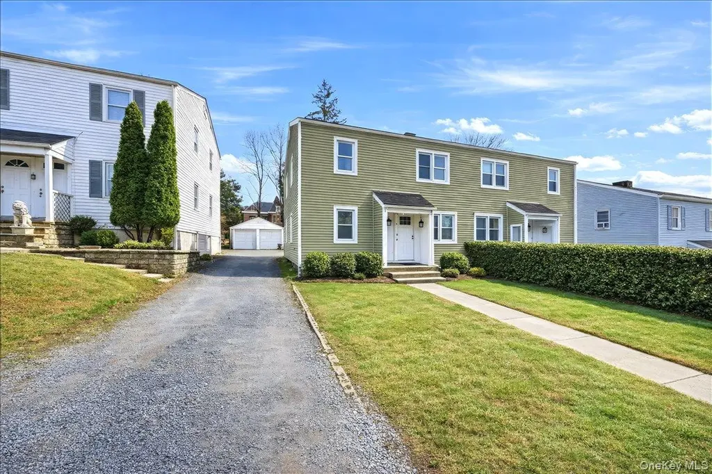 18 Vernon Terrace Poughkeepsie NY 12601