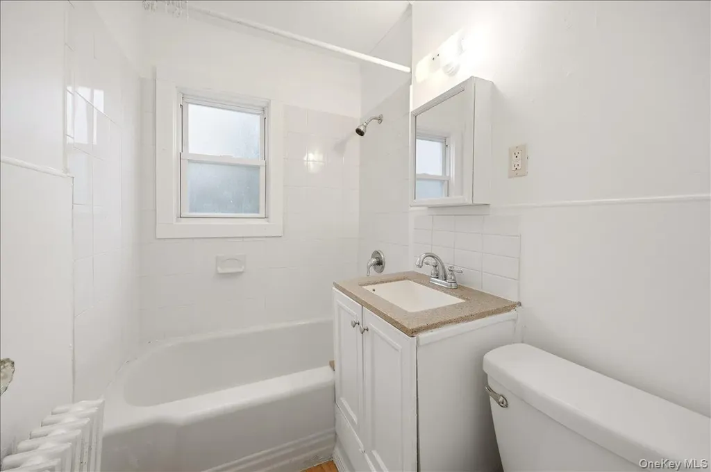 18 Vernon Terrace Poughkeepsie NY 12601