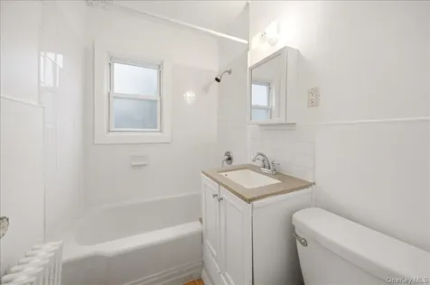 18 Vernon Terrace Poughkeepsie NY 12601