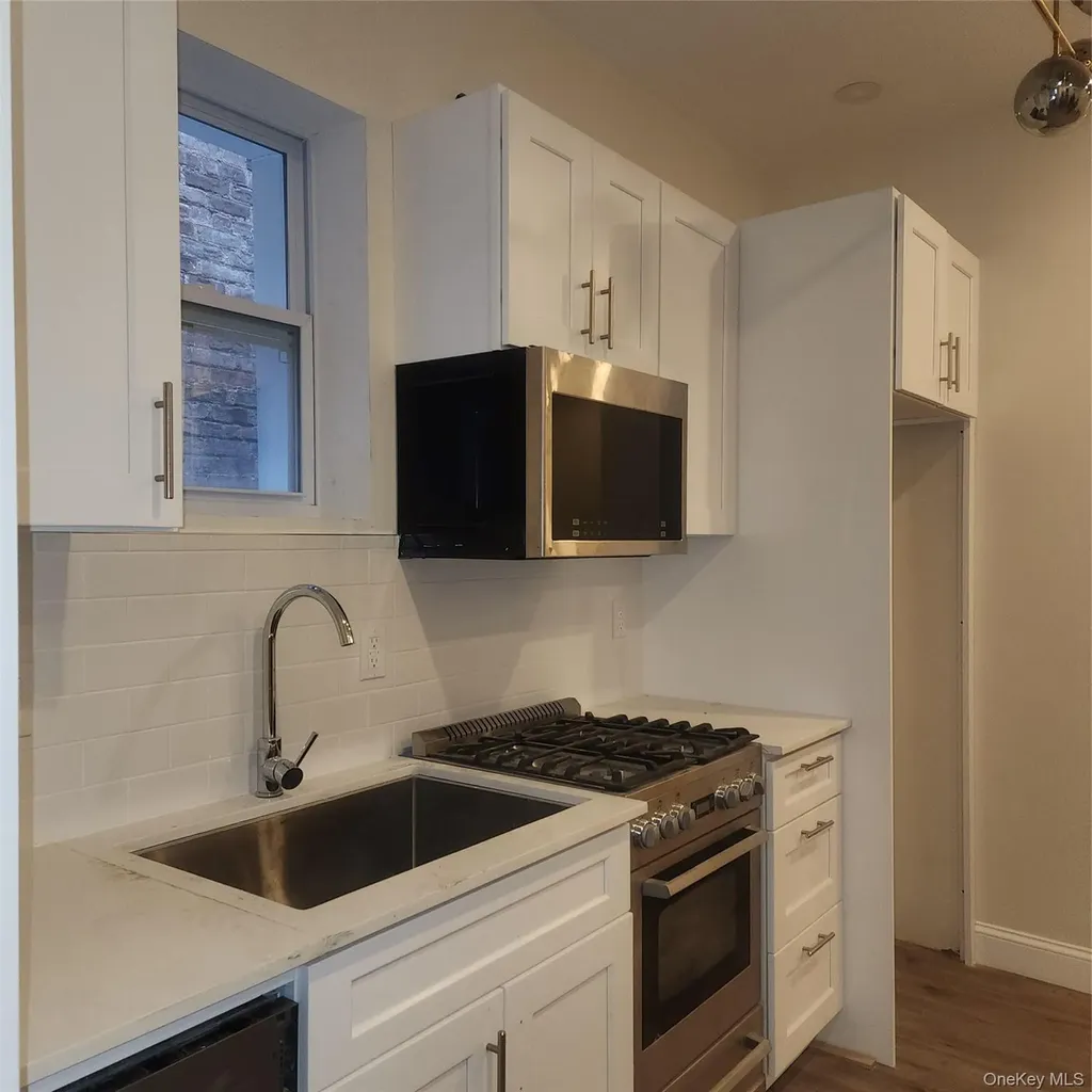 93 Elliott Avenue Yonkers NY 10705